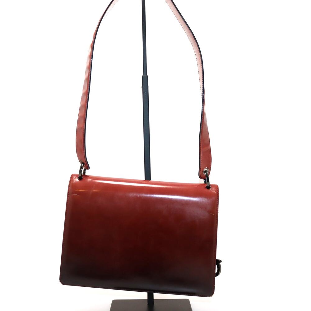 Salvatore Ferragamo‎ Red Leather Shoulder Bag Gancini Hardware Italy